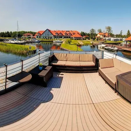 Houseboat Poland - Plywajacy Domek Na Mazurach Botel