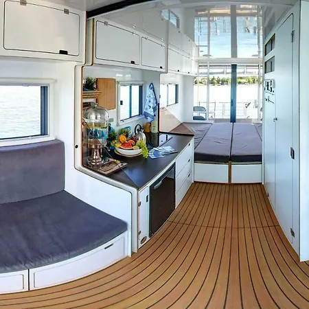 Houseboat Poland - Plywajacy Domek Na Mazurach